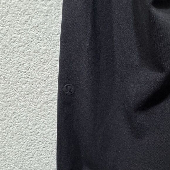 Lululemon On The Fly Jogger Pants Womens Sz 4 Black Tapered Leg Drawstring - Picture 7 of 7